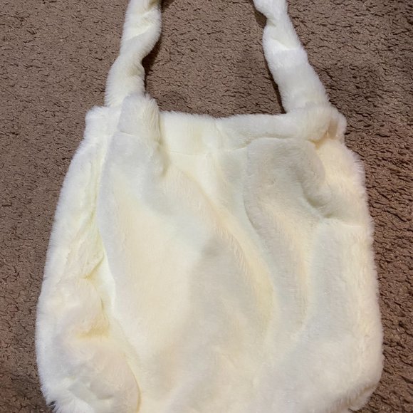 Women fluffy Plush shoulder Bag - Picture 3 of 3